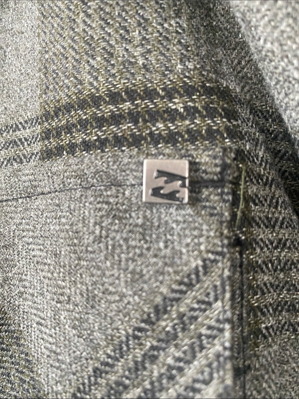 Billabong’s Men’s Gray Plaid Hooded 4 Pocket 1 inside Jacket With Adjustable Fit - Picture 7 of 15